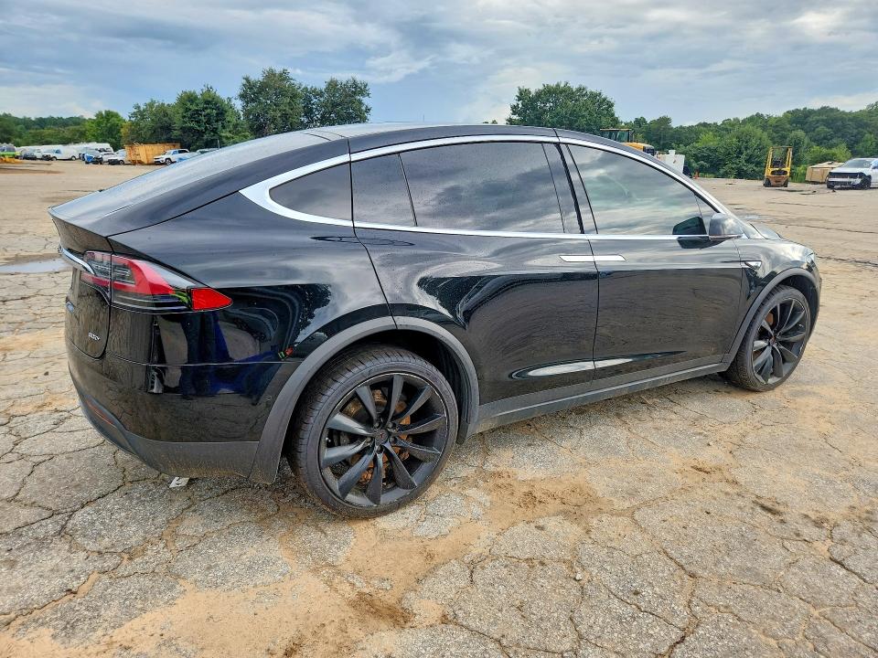 2016 Tesla Model x VIN 5YJXCAE28GF002368 COPART salvage auction — MINOR DENT/SCRATCHES, Mt - Certificate Of Title, sold $875 on 2026-07-21 (photo 3)