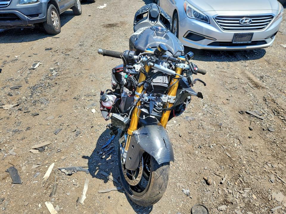 2025 Ducati Panigale VIN ZDMDAG6WXSB000909 COPART salvage auction — FRONT END, Ny - Mv-907A Salvage Certificate, sold $10,300 on 2026-08-13 (photo 2)