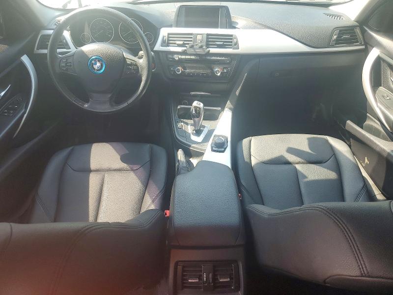 2013 BMW 3er VIN WBA3B5G54DNS00892 COPART salvage auction — REAR END, Ct - Cert Of Title-Salvage, sold $775 on 2026-08-20 (photo 8)