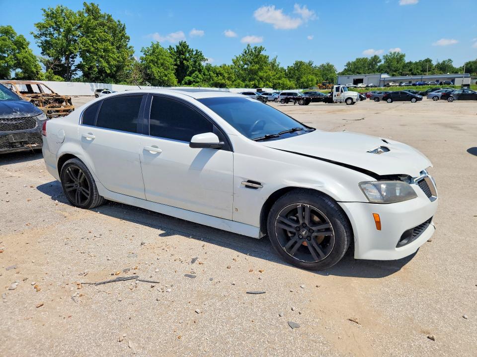 2008 Pontiac G8 VIN 6G2ER57718L130933 COPART salvage auction — FRONT END, Mo - Certificate Of Title, sold $575 on 2026-07-24 (photo 4)