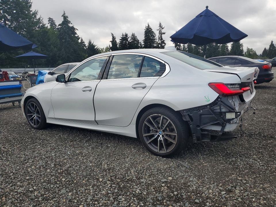 2019 BMW 3er VIN WBA5R7C56KAJ78811 COPART salvage auction — REAR END, WA - BILL OF SALE, sold $10,100 on 2026-07-31 (photo 2)