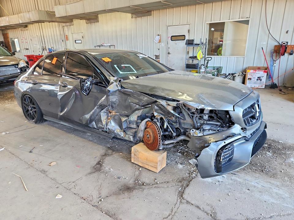 2018 Mercedes-benz E-klasse amg VIN WDDZF6EBXJA391761 COPART salvage auction — FRONT END, Fl - Cert Of Title Slvg Rebuildable, sold $6,000 on 2026-08-10 (photo 4)