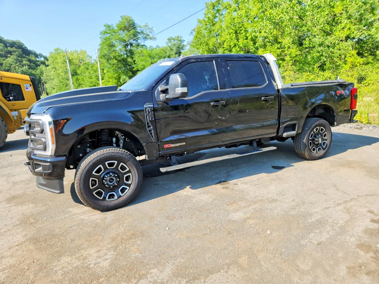 2025 Ford F-350 Super Duty VIN 1FT8W3BM2SEC97216 — COPART salvage auction photo