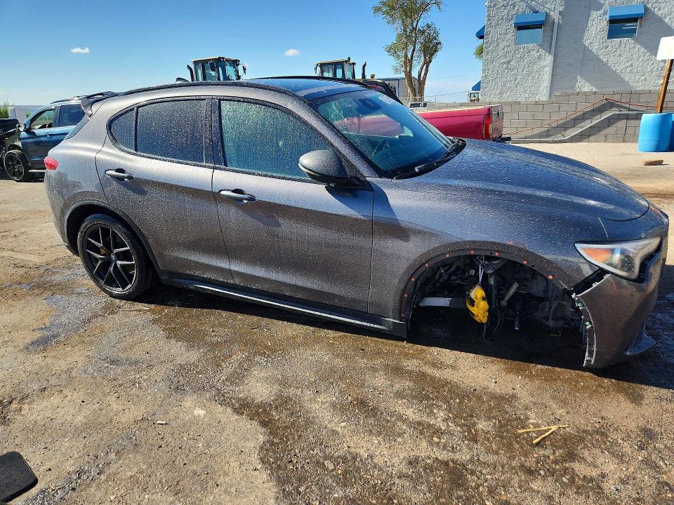 2019 Alfa romeo Stelvio VIN ZASPAKAN4K7C49064 COPART salvage auction — SIDE, NM - CERTIFICATE OF TITLE, sold $250 on 2026-07-23 (photo 4)