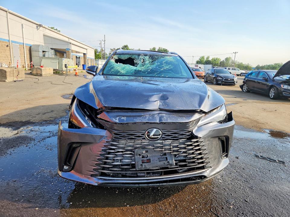 2024 Lexus Rx 350 VIN 2T2BAMCA2RC061172 COPART salvage auction — FRONT END, CT - CERT OF TITLE-SALVAGE, sold $22,900 on 2026-09-01 (photo 5)