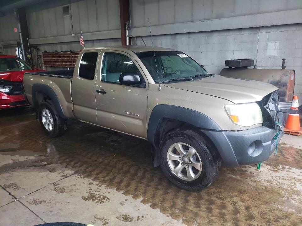 2008 Toyota Tacoma VIN 5TEUU42N68Z499033 COPART salvage auction — FRONT END, CT - CERT OF TITLE-SALVAGE, sold $2,250 on 2026-07-14 (photo 4)
