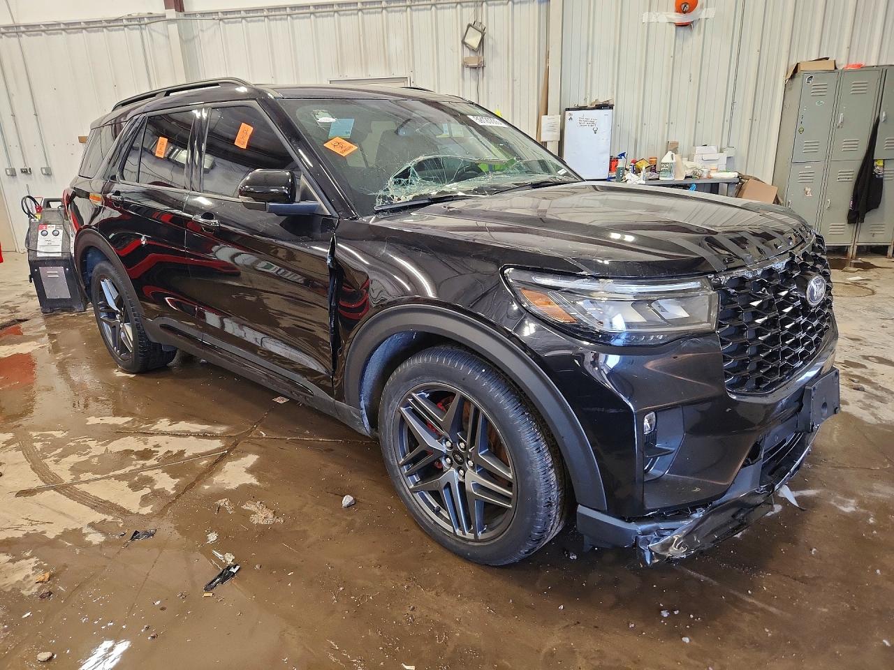2025 Ford Explorer VIN 1FMWK8GC7SGA20402 COPART salvage auction — Water/Flood, WI - CERTIFICATE OF TITLE, sold $24,000 on 2026-07-06 (photo 4)