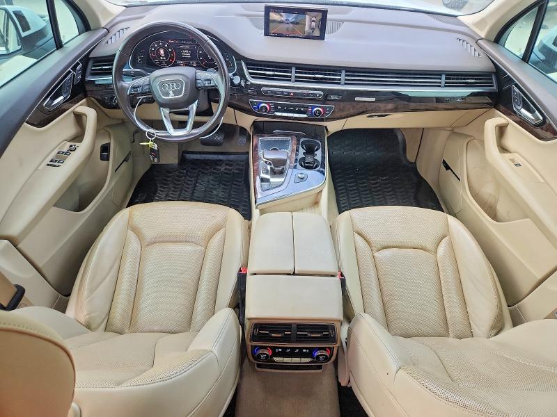 2017 Audi Q7 VIN WA1LAAF76HD004993 COPART salvage auction — MECHANICAL, TX - CERTIFICATE OF TITLE, sold $4,500 on 2026-07-28 (photo 8)