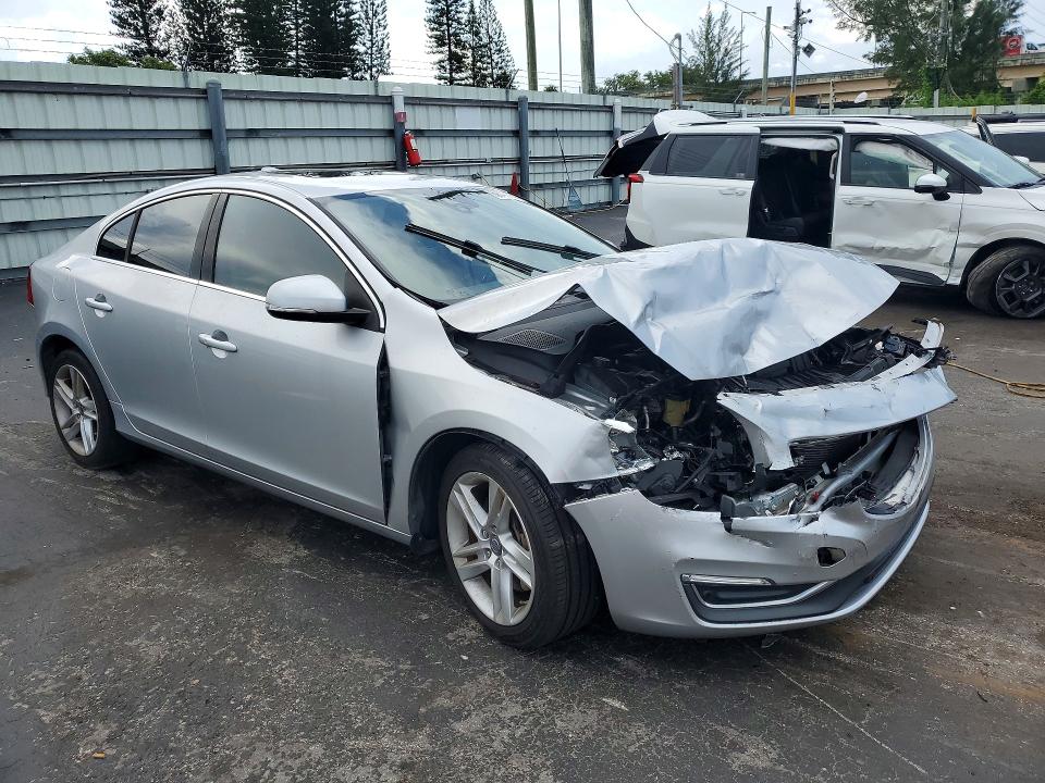 2014 Volvo S60 VIN YV1612FS7E2290478 COPART salvage auction — FRONT END, Fl - Certificate Of Destruction, sold $1,550 on 2026-08-17 (photo 4)
