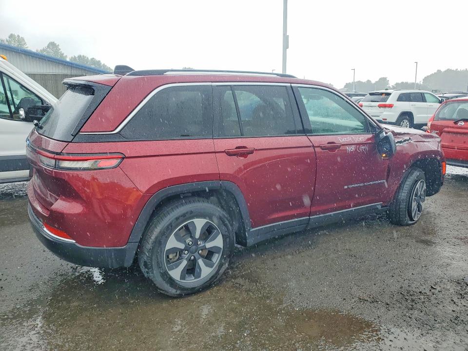 2024 Jeep Grand cherokee VIN 1C4RJYB66RC710889 COPART salvage auction — FRONT END, CT - CERTIFICATE OF TITLE (P), sold $19,800 on 2026-07-30 (photo 3)