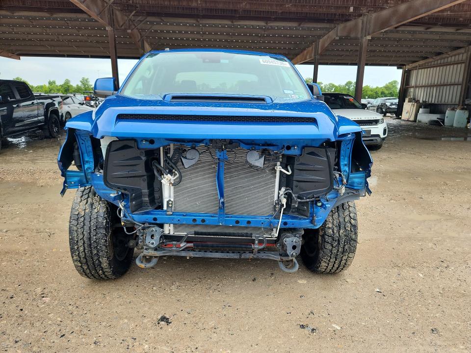 2018 Toyota Tundra VIN 5TFDY5F19JX758791 COPART salvage auction — REAR END, Tx - Salvage Vehicle Title, sold $10,700 on 2026-07-24 (photo 5)