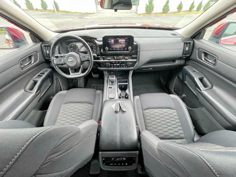 2023 Nissan Pathfinder VIN 5N1DR3BC1PC270357 COPART salvage auction — NORMAL WEAR, Nj - Certificate Of Title (P), sold $10,900 on 2026-07-29 (photo 9)