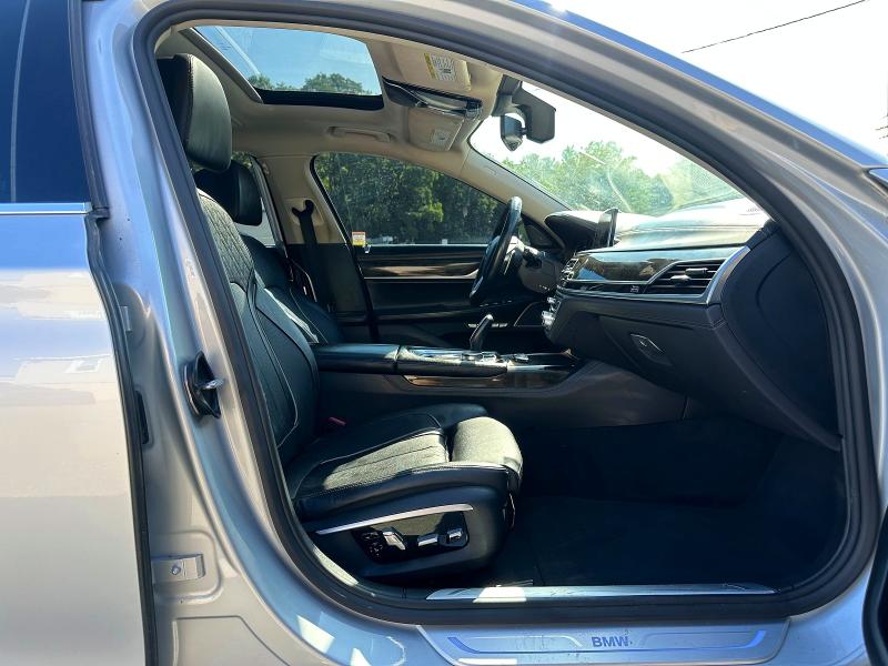 2016 BMW 7er VIN WBA7F2C52GG418042 COPART salvage auction — MINOR DENT/SCRATCHES, In - Certificate Of Title, sold $8,300 on 2026-08-06 (photo 7)