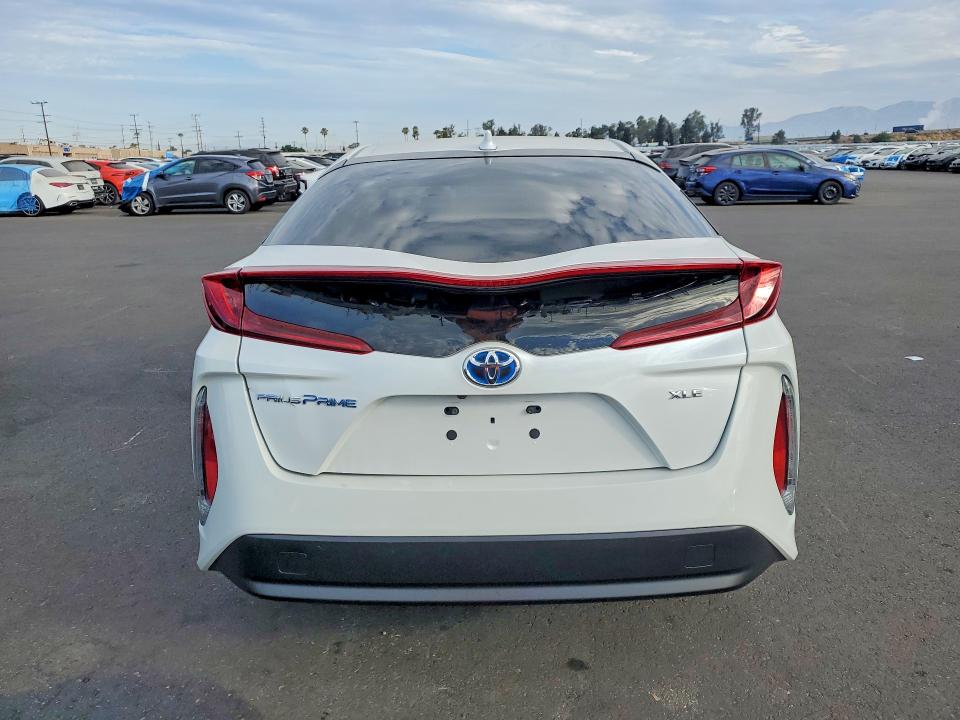 2022 Toyota Prius VIN JTDKAMFP6N3212148 COPART salvage auction — PARTIAL REPAIR, Ca - Cert Of Title-Salvaged (P), sold $8,400 on 2026-07-29 (photo 6)
