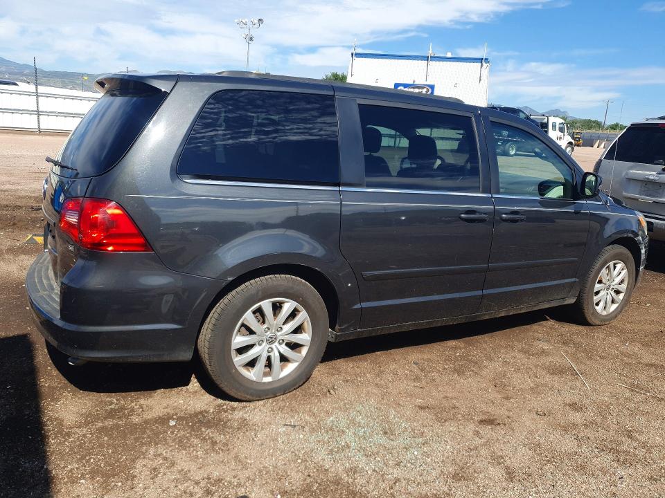 2012 Volkswagen Routan VIN 2C4RVABG2CR276327 COPART salvage auction — NORMAL WEAR, Co - Dis/Dlr/Exp Only Clean Title, sold $450 on 2026-08-05 (photo 3)