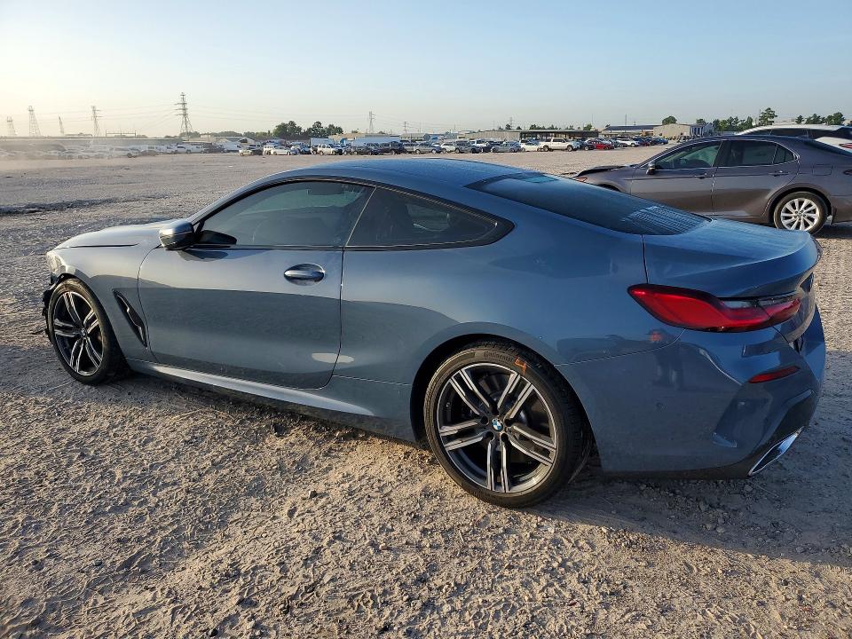 2022 BMW 8er VIN WBAAE2C00NCG86527 COPART salvage auction — FRONT END, Salvage Title, sold $20,400 on 2026-08-25 (photo 2)