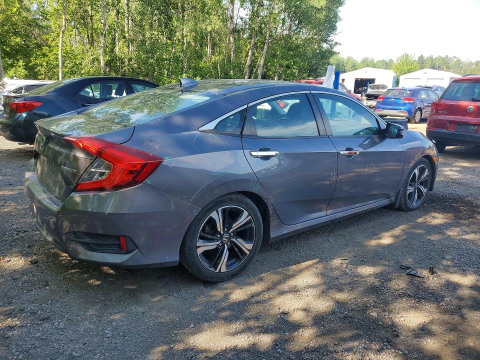 2016 Honda Civic VIN 2HGFC1F95GH109994 COPART salvage auction — SIDE, ON - PERMIT NO BRAND - UNFIT, sold $4,750 on 2026-07-28 (photo 3)