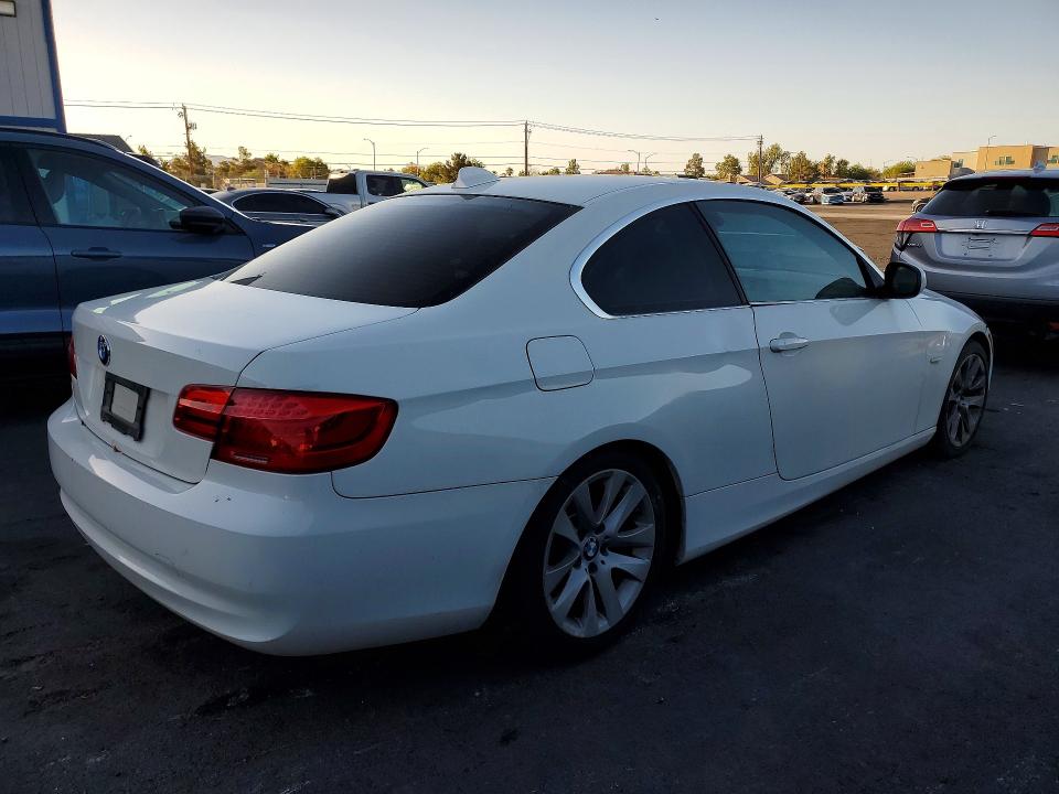 2011 BMW 3 series VIN WBAKE5C52BE429934 COPART salvage auction — FRONT END, Nv - Certificate Of Title, sold $375 on 2026-07-27 (photo 3)