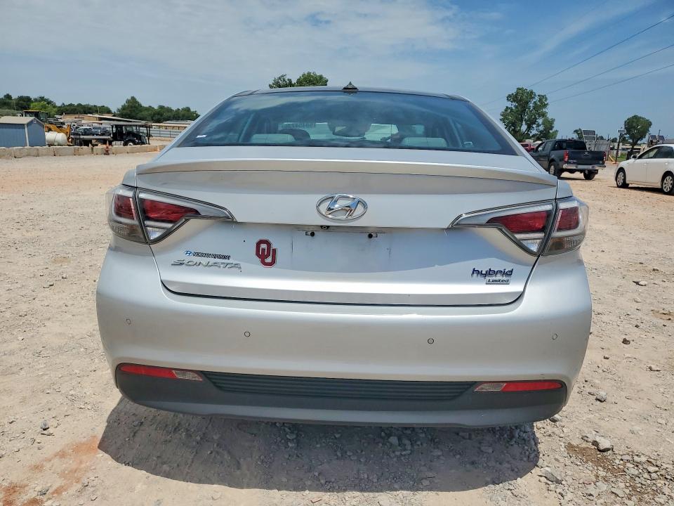 2017 Hyundai Sonata VIN KMHE34L19HA046839 COPART salvage auction — MINOR DENT/SCRATCHES, Ok - Certificate Of Title, sold $1,650 on 2026-07-07 (photo 6)