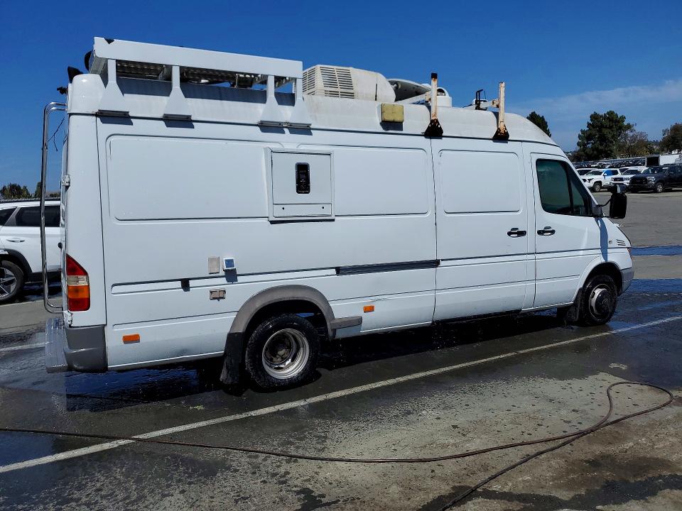 2006 Dodge Sprinter VIN WD0PD544365969355 COPART salvage auction — REAR END, CA - CERTIFICATE OF TITLE, sold $3,000 on 2026-07-21 (photo 3)