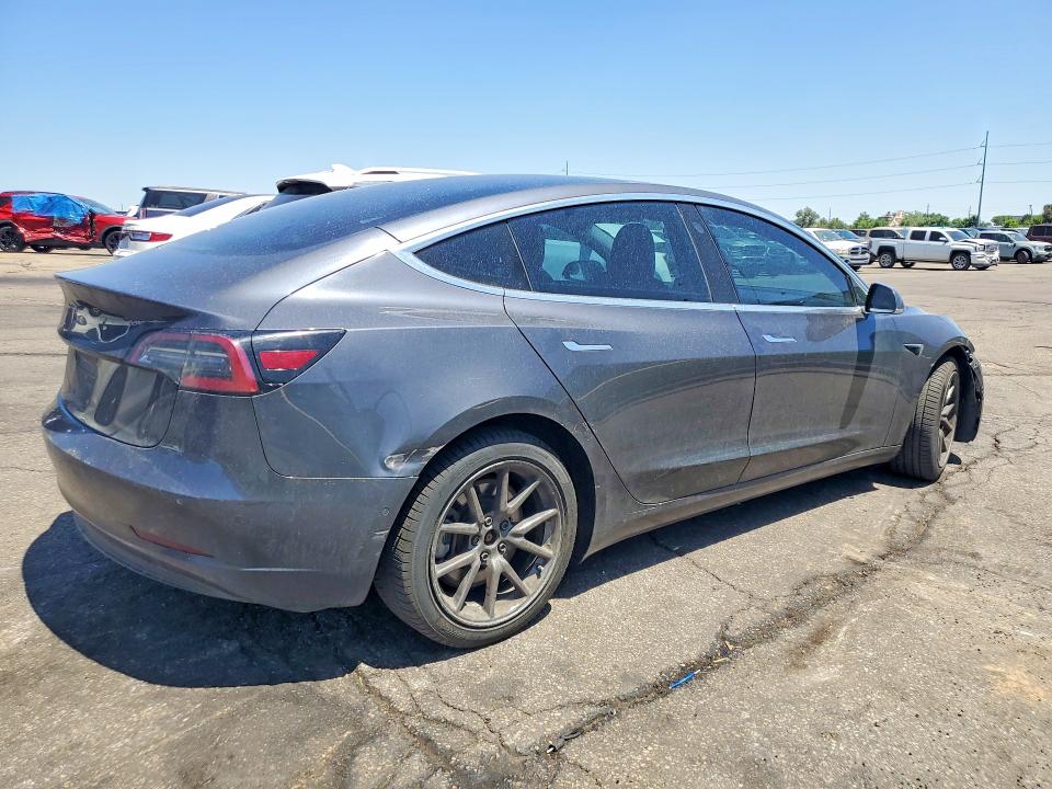 2018 Tesla Model 3 VIN 5YJ3E1EB0JF066081 COPART salvage auction — FRONT END, CO - DIS/DLR/EXP ONLY CLEAN TITLE, sold $3,850 on 2026-07-28 (photo 3)