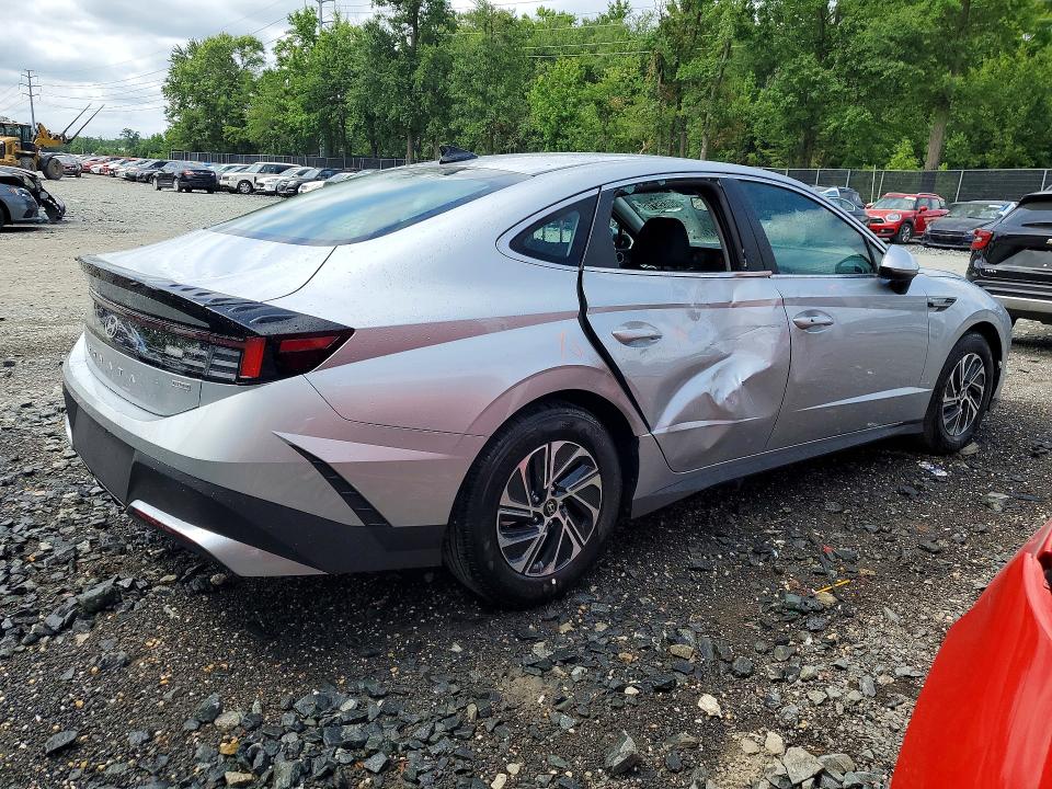 2026 Hyundai Sonata hybrid VIN KMHL24JJ0TA170326 COPART salvage auction — SIDE, MD - CERTIFICATE OF TITLE, sold $10,900 on 2026-07-20 (photo 3)