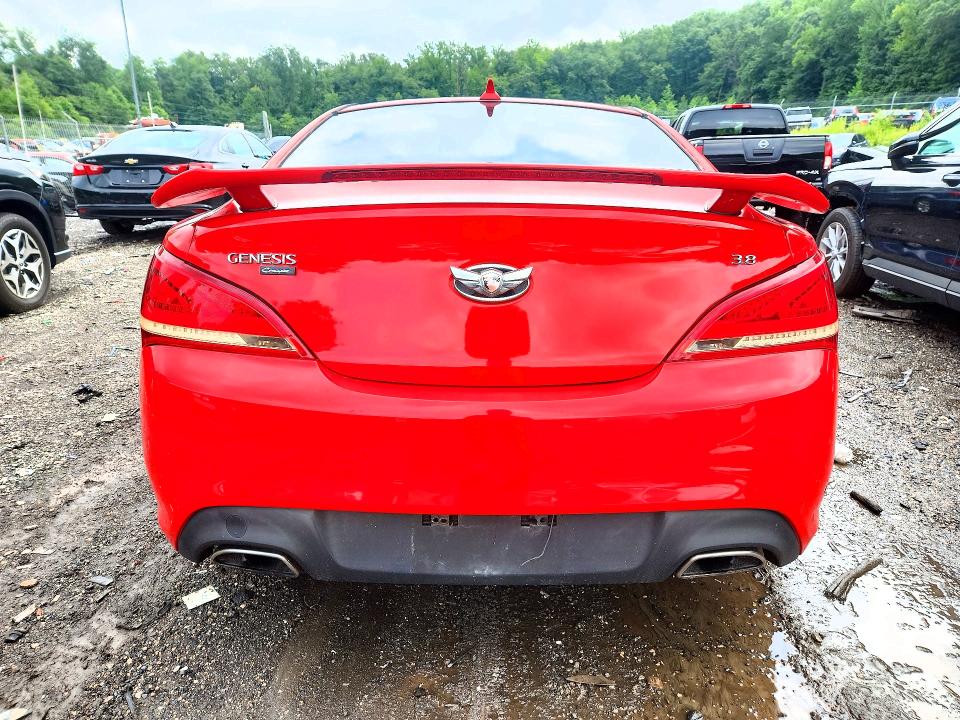2011 Hyundai Genesis VIN KMHHU6KH3BU043266 COPART salvage auction — MINOR DENT/SCRATCHES, Md - Cert Of Salvage > 75% Damage, sold $575 on 2026-07-14 (photo 6)