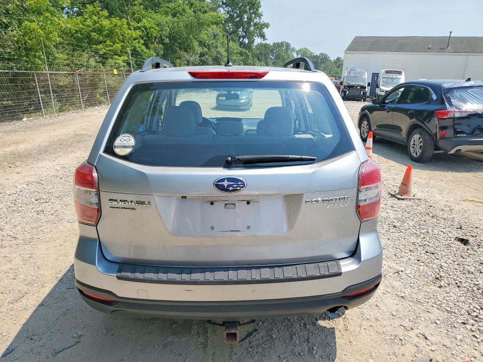 2015 Subaru Forester VIN JF2SJABC8FH555552 COPART salvage auction — MINOR DENT/SCRATCHES, Oh - Certificate Of Title, sold $350 on 2026-07-29 (photo 6)