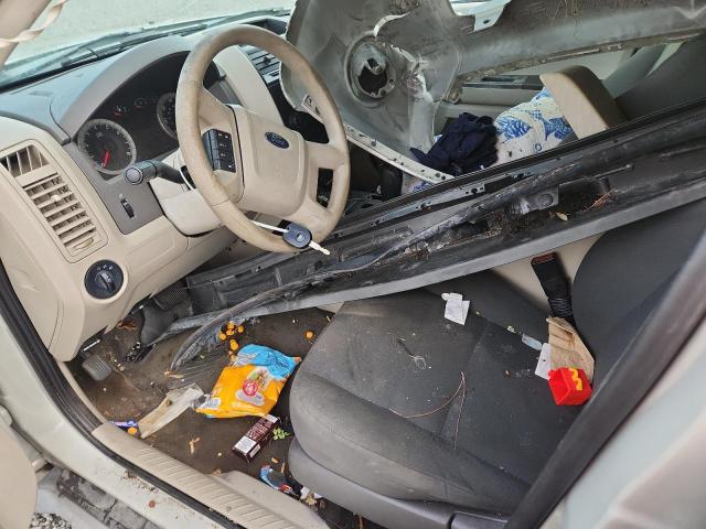 2009 Ford Escape VIN 1FMCU02749KC80482 COPART salvage auction — SIDE, Fl - Cert Of Title Slvg Rebuildable, sold $15 on 2026-07-31 (photo 7)