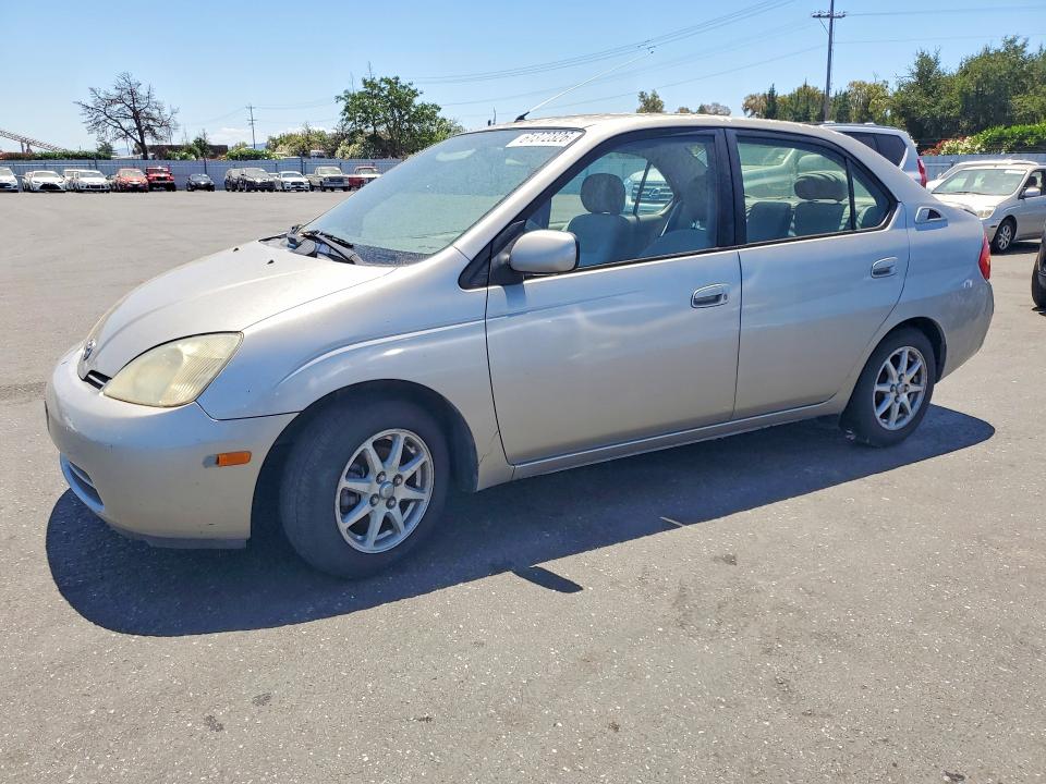 2001 Toyota Prius VIN JT2BK12U310006877 COPART salvage auction — MINOR DENT/SCRATCHES, CA - DIS/DLR/EXP ONLY CLEAN TITLE, sold $500 on 2026-07-28 (photo 1)