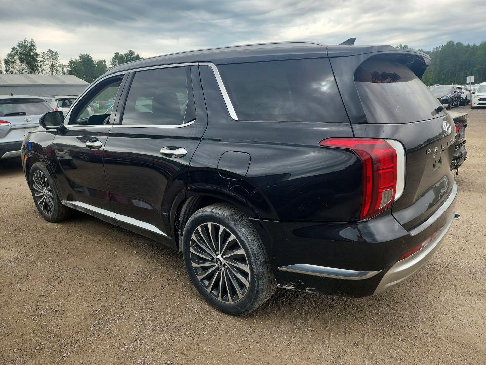 2023 Hyundai Palisade VIN KM8R5DGE5PU595802 COPART salvage auction — VANDALISM, ON - PERMIT NO BRAND - UNFIT, sold $15,150 on 2026-07-28 (photo 2)