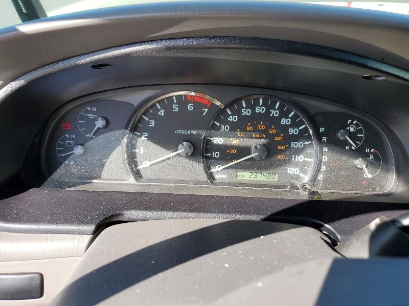 2005 Toyota Sequoia VIN 5TDBT48A85S240826 COPART salvage auction — MINOR DENT/SCRATCHES, Ca - Dis/Dlr/Exp App For Dup Clean, sold $925 on 2026-07-17 (photo 9)