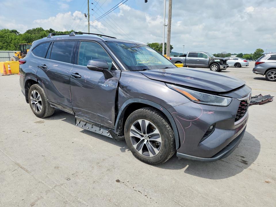 2021 Toyota Highlander VIN 5TDGBRCH5MS033643 COPART salvage auction — FRONT END, Tn - Salvage Certificate, sold $2,050 on 2026-07-27 (photo 4)