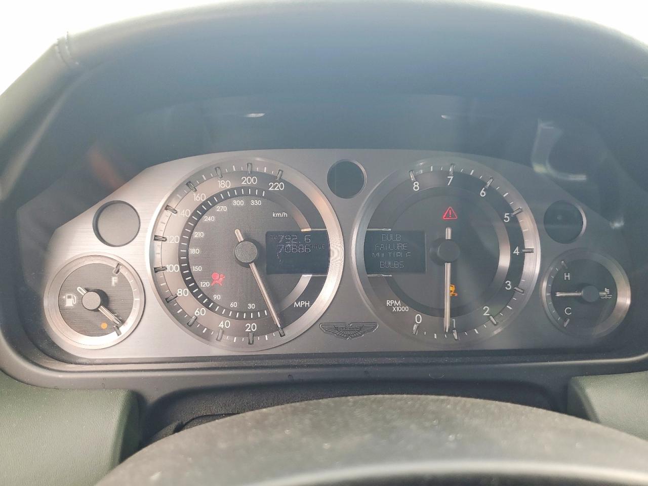2006 Aston martin V8 vantage VIN SCFBB03B86GC01973 COPART salvage auction — Normal Wear, IL - JUNKING CERT OF A VEHICLE, sold $21,400 on 2026-09-15 (photo 9)