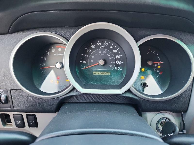 2006 Toyota 4runner VIN JTEZU14R860076726 COPART salvage auction — MINOR DENT/SCRATCHES, Ca - Dis/Dlr/Exp Only Clean Title (P), sold $2,800 on 2026-07-31 (photo 9)