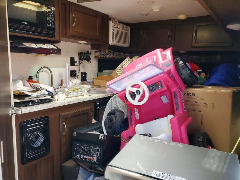 2018 Jayco Jay flight VIN 1UJBJ0AG6J77C0103 COPART salvage auction — VANDALISM, CA - SALVAGE CERTIFICATE, sold $250 on 2026-07-30 (photo 7)