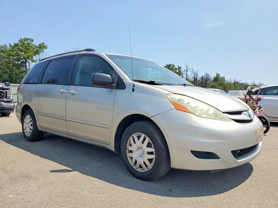 2006 Toyota Sienna VIN 5TDZA23C46S391701 COPART salvage auction — FRONT END, Ny - Certificate Of Title, sold $1,550 on 2026-07-20 (photo 4)