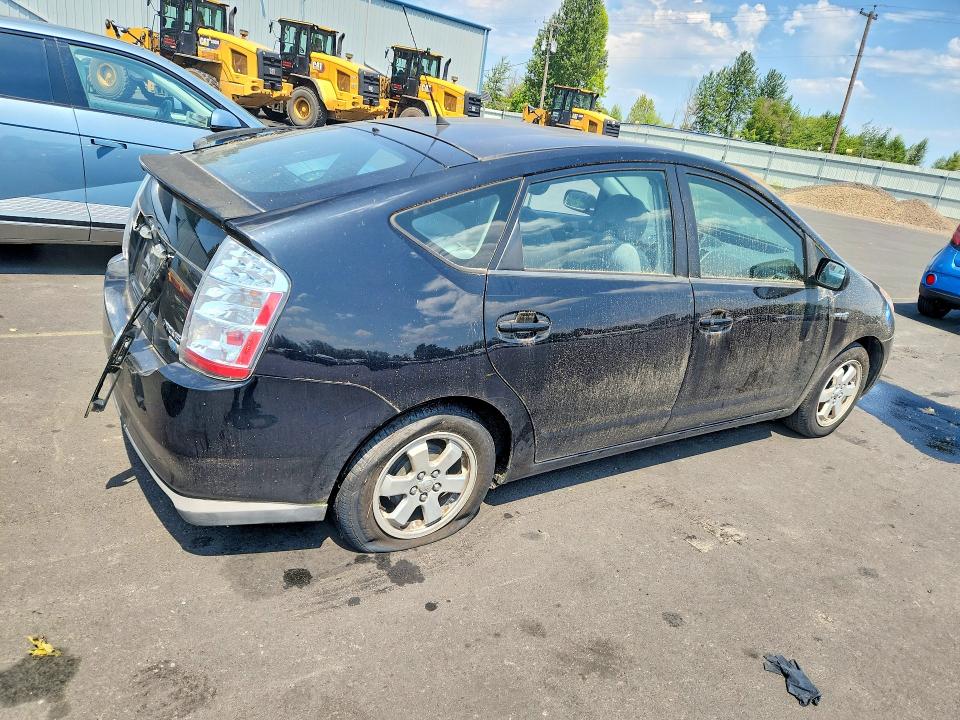 2008 Toyota Prius VIN JTDKB20U983435966 COPART salvage auction — MINOR DENT/SCRATCHES, Or - Certificate Of Title, sold $400 on 2026-07-20 (photo 3)