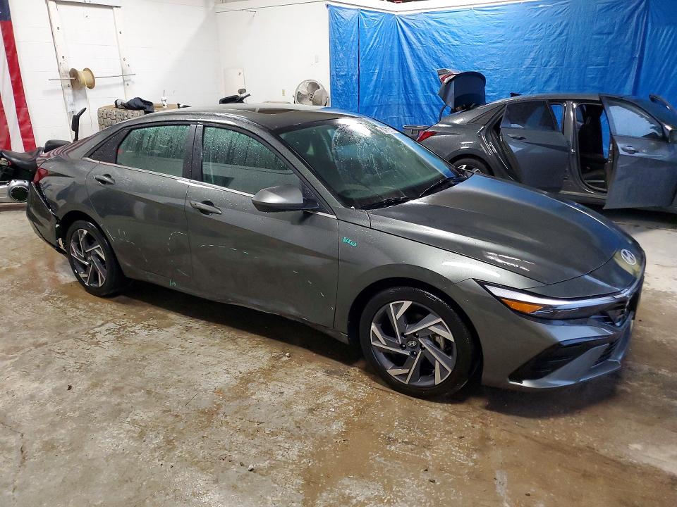 2025 Hyundai Elantra VIN KMHLS4DG7SU038015 COPART salvage auction — SIDE, Wi - Certificate Of Title, sold $100 on 2026-07-29 (photo 4)