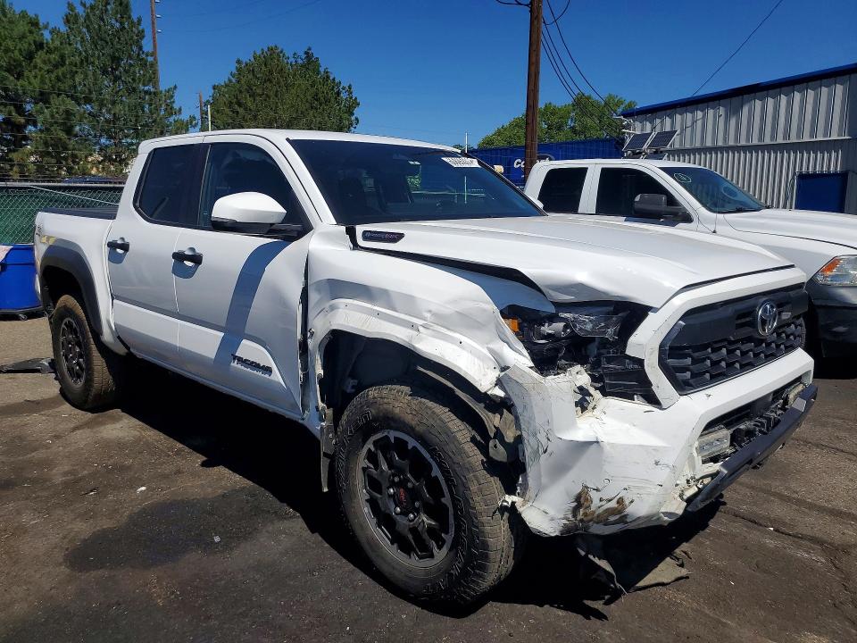 2024 Toyota Tacoma VIN 3TYLC5LN4RT003457 COPART salvage auction — FRONT END, Co - Public - Salvage Title, sold $21,300 on 2026-08-25 (photo 4)