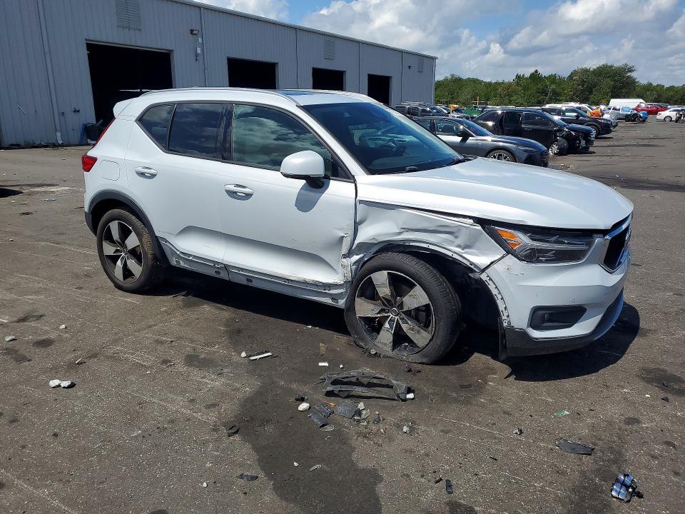 2021 Volvo Xc40 VIN YV4162UK2M2403804 COPART salvage auction — FRONT END, Fl - Certificate Of Destruction, sold $3,950 on 2026-08-19 (photo 4)