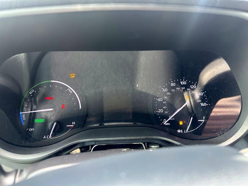 2021 Toyota Sienna VIN 5TDKRKEC2MS025577 COPART salvage auction — MINOR DENT/SCRATCHES, Fl - Certificate Of Title (P), sold $12,700 on 2026-07-17 (photo 6)
