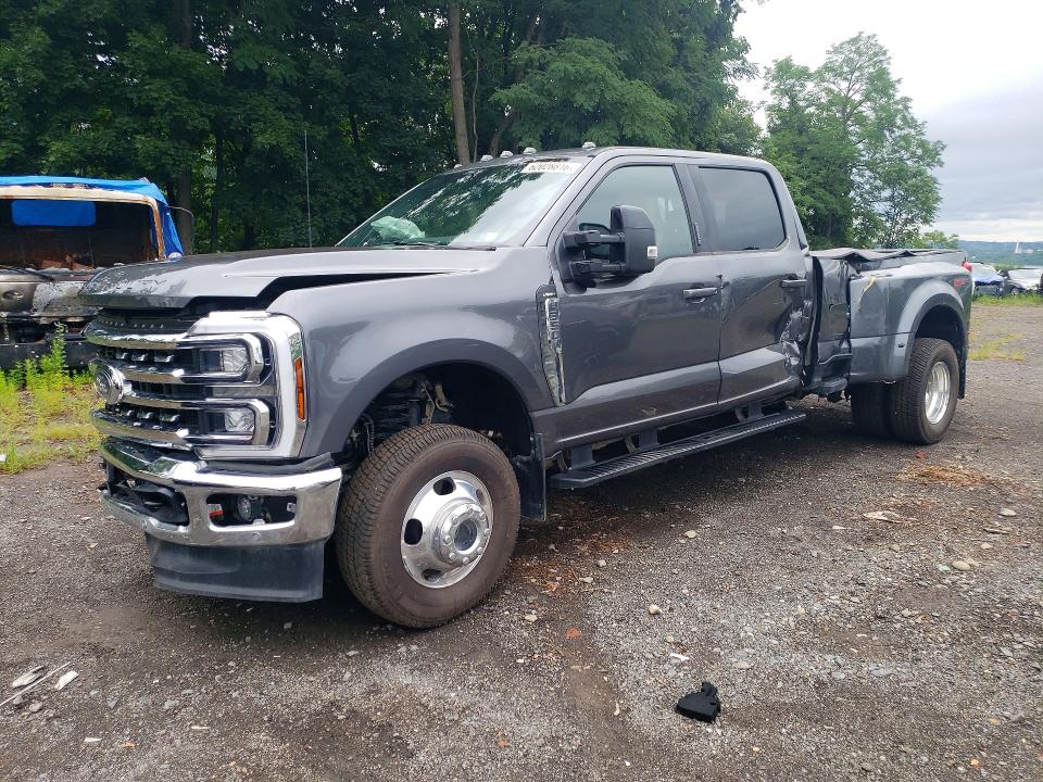 2026 Ford F-350 super duty VIN 1FT8W3DN4TEC25361 COPART salvage auction — FRONT END, NJ - CERT OF TITLE-SALVAGE, sold $22,200 on 2026-07-30 (photo 1)