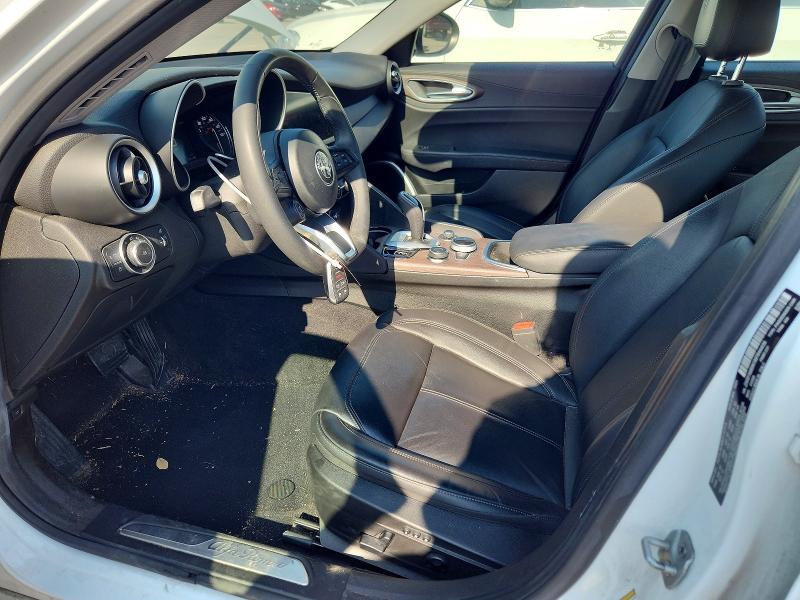 2021 Alfa romeo Giulia VIN ZARFAMBN1M7644438 COPART salvage auction — REAR END, Tx - Salvage Vehicle Title, sold $6,500 on 2026-08-24 (photo 7)