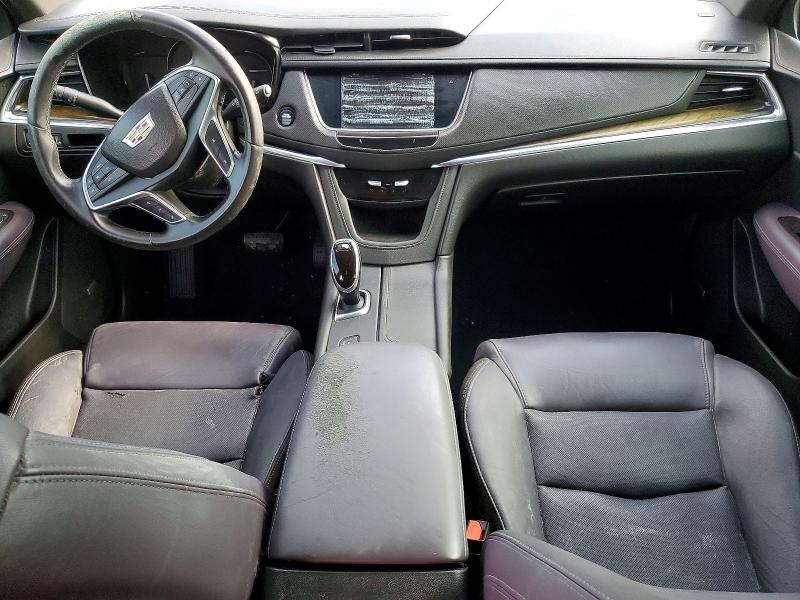 2017 Cadillac Xt5 VIN 1GYKNCRS8HZ112031 COPART salvage auction — WATER/FLOOD, Fl - Certificate Of Destruction, sold $4,850 on 2026-07-09 (photo 8)