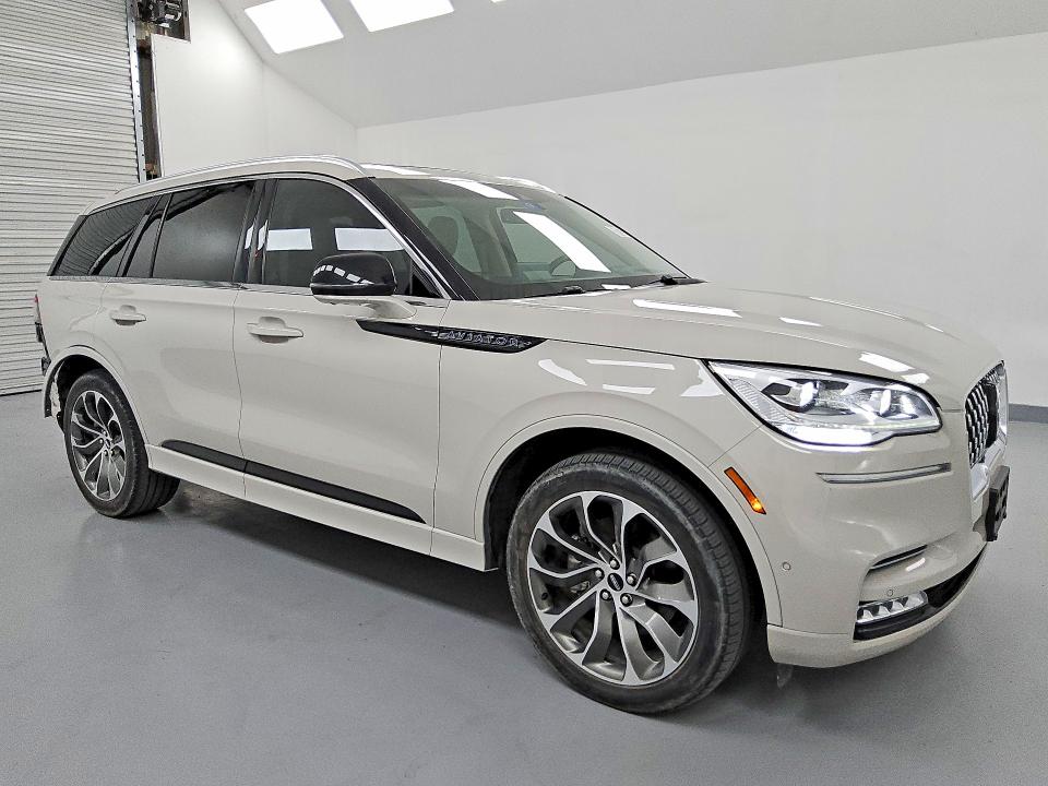 2023 Lincoln Aviator VIN 5LMYJ8XY1PNL01747 COPART salvage auction — REAR END, TX - CERTIFICATE OF TITLE, sold $29,250 on 2026-07-16 (photo 4)