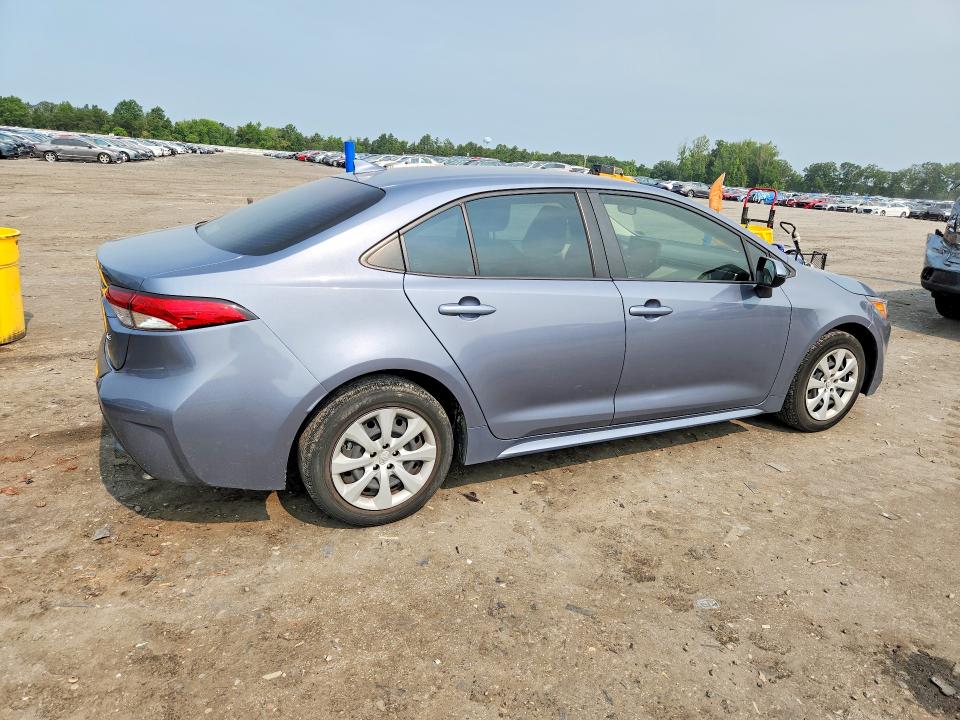 2022 Toyota Corolla VIN JTDEPMAE7NJ220224 COPART salvage auction — REAR END, Va - Cert Of Title - Salvage, sold $5,500 on 2026-07-29 (photo 3)