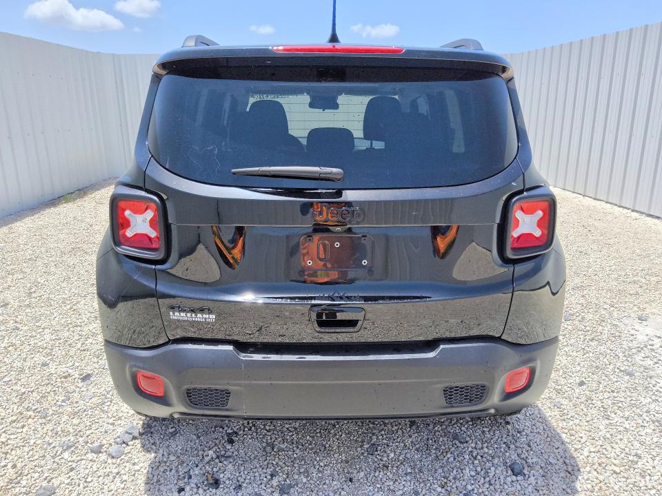 2023 Jeep Renegade VIN ZACNJDE14PPP33228 COPART salvage auction — MINOR DENT/SCRATCHES, FL - CERTIFICATE OF TITLE, sold $12,400 on 2026-08-06 (photo 6)