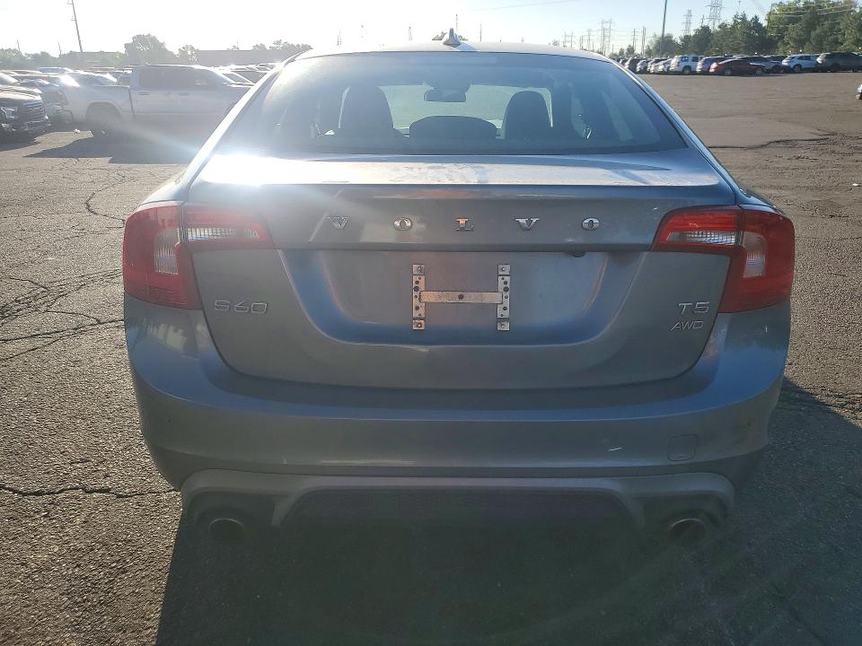 2018 Volvo S60 VIN YV140MTL1J2460637 COPART salvage auction — FRONT END, Co - Dis/Dlr/Exp Only Clean Title, sold $625 on 2026-08-11 (photo 6)