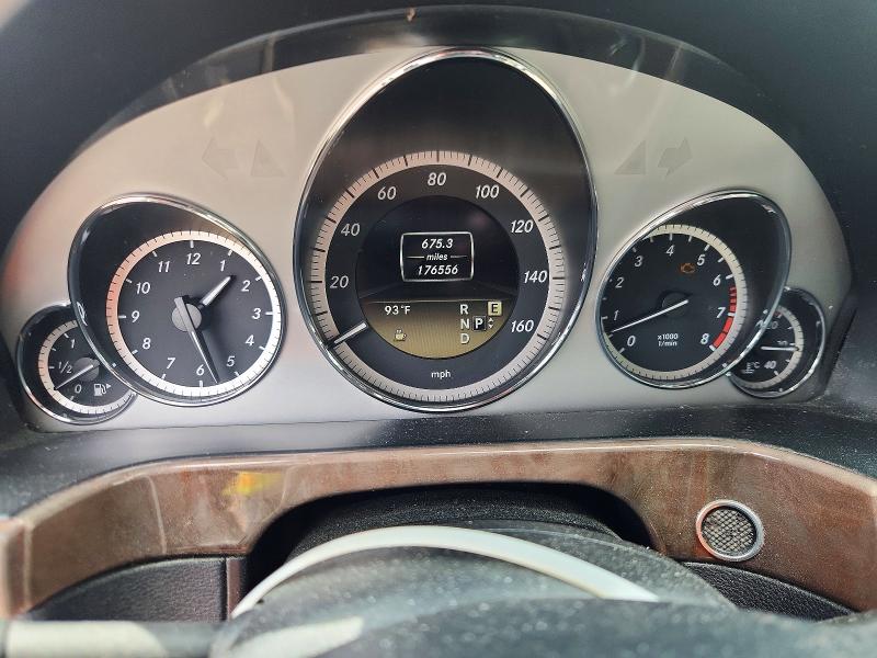 2012 Mercedes-benz E-klasse VIN WDDHF5KB6CA592358 COPART salvage auction — MINOR DENT/SCRATCHES, Va - Certificate Of Title, sold $3,108 on 2026-08-04 (photo 9)